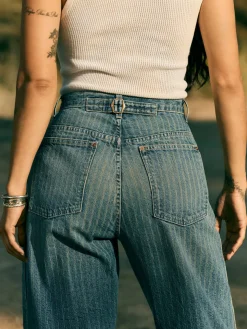 Women Imogene + Willie Denim|The Jeans*buckleback jean in washed indigo stripe