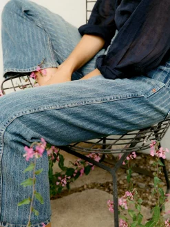 Women Imogene + Willie Denim|The Jeans*buckleback jean in washed indigo stripe