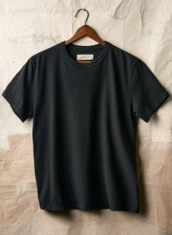 Imogene + Willie T-Shirts*classic knit faded black crew