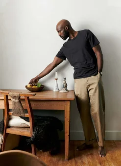 Imogene + Willie T-Shirts*classic knit faded black crew