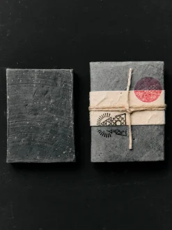 Imogene + Willie Scent*exfoliating charcoal soap