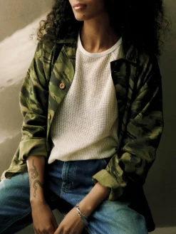 Women Imogene + Willie Jackets*fatigue jacket in brushstroke camo