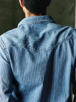 Imogene + Willie Shirts*hayes indigo stripe pearl snap