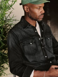 Imogene + Willie Shirts*hayes washed black pearl snap
