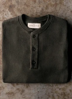 Imogene + Willie Knits & Sweaters*the knit waffle henley in forest