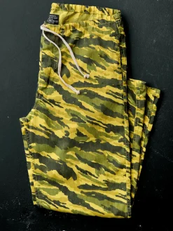 Women Imogene + Willie Pants & Shorts*the lounge pant in brushstroke camo