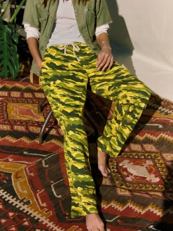 Women Imogene + Willie Pants & Shorts*the lounge pant in brushstroke camo