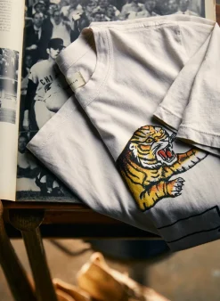 Women Imogene + Willie Graphic Tees|Graphic Tees*the 