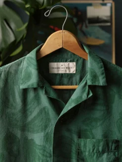 Imogene + Willie Shirts*the serra camp shirt in painted botanic