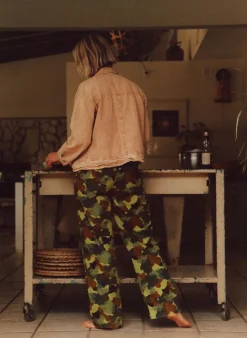 Women Imogene + Willie Pants & Shorts*the sonora painted camo trouser