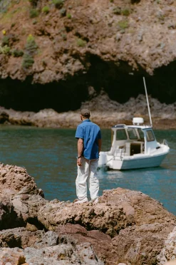 Imogene + Willie Shirts*the whisper twill shirt in blue
